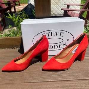 Steve Madden Ashlyn Red Nubuck  pumps womens size:6